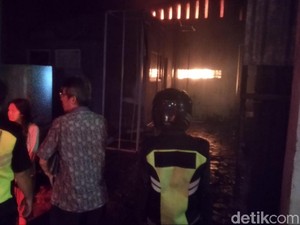 Gudang Mainan di Malang Terbakar