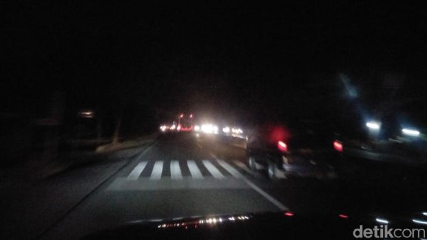 Lajur Pantura Arah Cirebon Lancar, Waspada Kendaraan Kecil