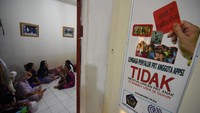 Penghasilan para pembantu infal ini biasanya dipatok dengan upah Rp150 ribu - Rp 200 ribu per hari untuk PRT dan Rp250ribu - Rp300 ribu per hari untuk Baby Sitter.