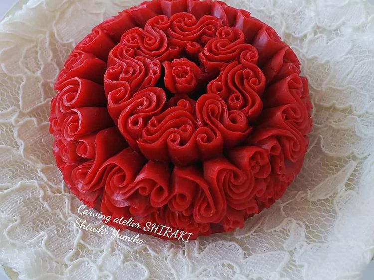 Bikin Kagum! Seniman Jepang Bikin Seni Pahatan Buah yang Keren Banget