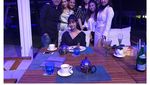 Mirip Artis Bollywood, Ini Pose Manis Putri Tiri Bunga Zainal Saat Kulineran