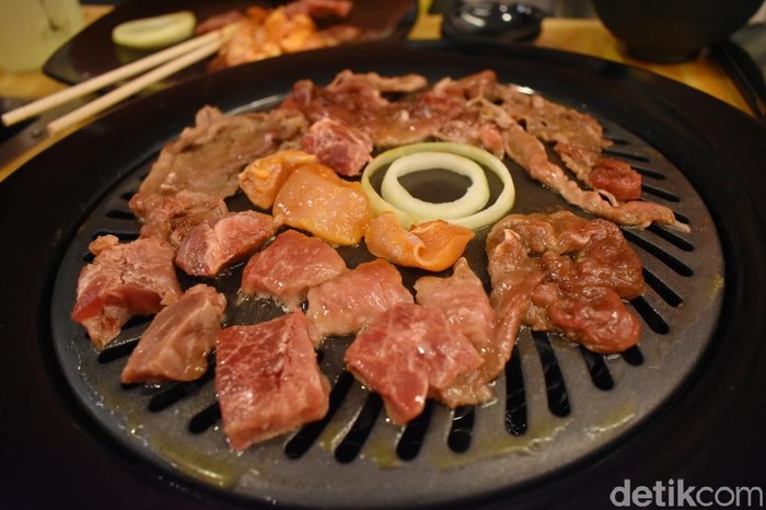 5 Tempat Makan Shabu-shabu dan Daging BBQ Murah Untuk Buka 
