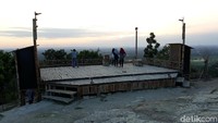 Panggung bambu sebagai gardu pandang dan spot foto (Pradito Rida Pertana/detikcom) 
