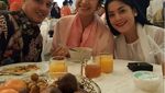 Dilamar Pengusaha Tajir, Intip Gaya Hang Out Lulu Tobing Bareng Happy Salma