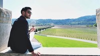 Lewat akun Instagramnya, Gao sering membagikan aktivitasnya saat sedang berlibur hingga mencicipi wine di perkebunan anggur. Foto: Instagram @godfreygao