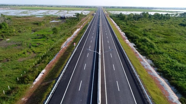 Pamitan, Moeldoko Beberkan 5 Tahun Jokowi Ada MRT-Tol Sumatera