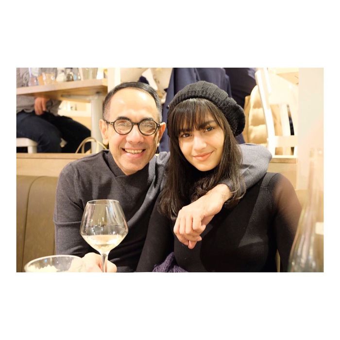 Mirip Artis Bollywood, Ini Pose Manis Putri Tiri Bunga ...