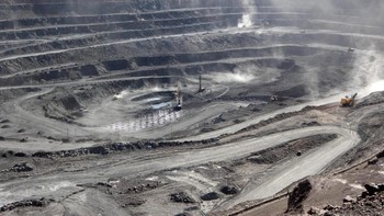 Selain menjadi produsen terbesar dunia, China juga merupakan konsumen tanah jarang terbesar di dunia. Foto: Reuters