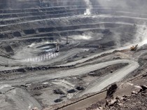 China Setop Ekspor Mineral Incaran Dunia ke Jepang