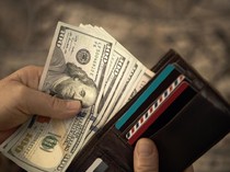 Heboh Dolar AS Anjlok Jadi Rp 8.000-an di Google, Sampai Trending di X