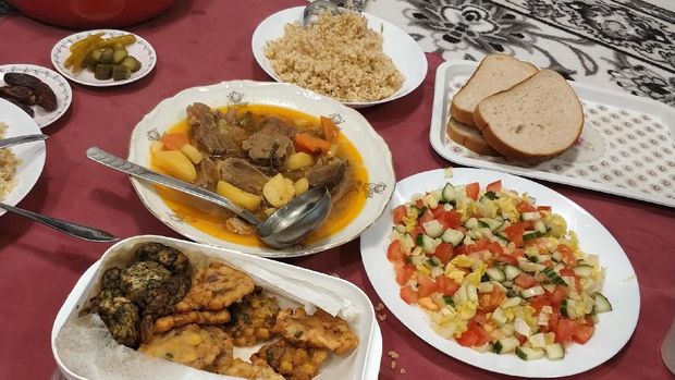 Makanan Buka Puasa Segala Bangsa di Swedia