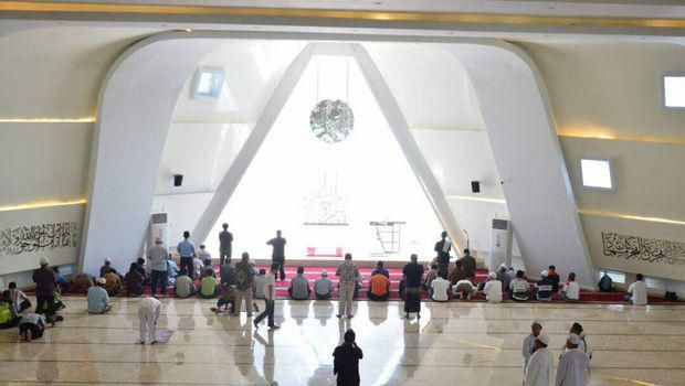 Heboh Desain Masjid Ridwan Kamil dengan Tudingan Iluminati