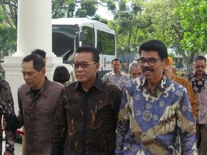 Wiranto: Bertemu Jokowi, Sintong Pandjaitan dkk Beri Banyak Masukan