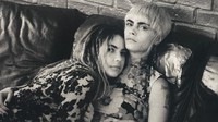 Sumber dekatnya itu mengatakan jika Cara dan Ashley hanya meresmikan persahabatannya saja dan tak ada lisensi pernikahan di acara tersebut. Dok. Instagram/ashleybenson