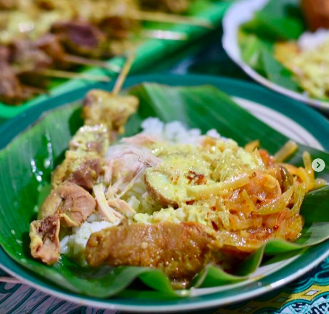 Mlekoh Gurih Nasi Ayam Semarang Ada di 5 Tempat Ini