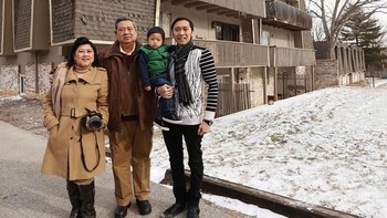 Sony dan Canon, dua merk yang kerap digunakan Bu Ani. Foto: instagram.com/aniyudhoyono/