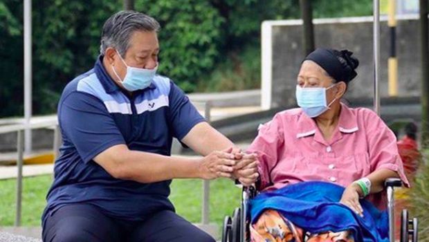 SBY dan Ani Yudhoyono / 