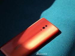 Penampilan Oppo Reno Coral yang Kece dan Menggoda