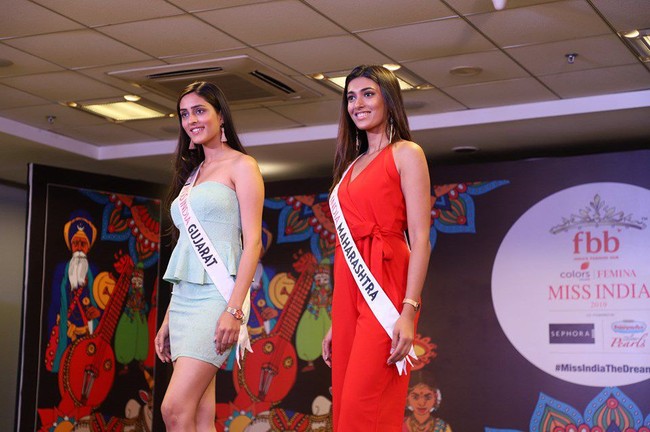 Pertanyaan itu memicu banyaknya tanggapan dari pengguna media sosial yang menunjukkan bahwa semua wanita memiliki kulit yang sama. Bahkan beberapa berkomentar bahwa hampir semua finalis memiliki kulit putih. Foto: Facebook Femina Miss India