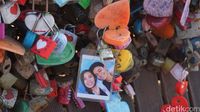 Menggembok foto bersama pasangan (Afif Farhan/detikTravel)