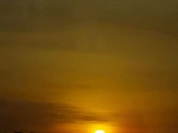 Mengenang Bu Ani dan Kamera Andalannya