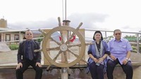 Sewaktu kunjungan ke Bandung November 2018 lalu, Ani Yudhoyono bersama SBY dan rombongan menikmati makan siang di resto Darmaga Sunda di Nagreg, Kabupaten Bandung. (Instagram/aniyudhoyono)