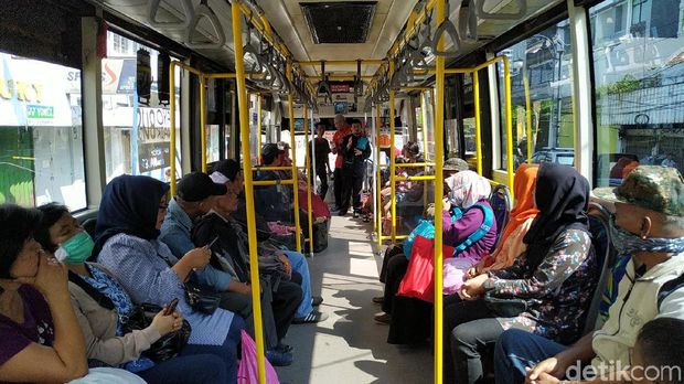 Saleh Muslim, 20 Tahun Dakwah dalam Bus Kota Tanpa Pamrih 