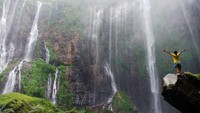 Memang untuk menuju air terjun ini harus menempuh medan yang cukup berat. Tapi, keindahannya bisa membayar semua lelah. ( Alex Zulfikar/dTraveler)