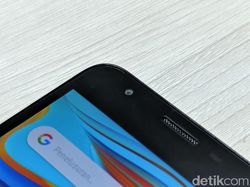 Menggenggam Galaxy A2 Core, Ponsel Android Go Rp 1 Jutaan