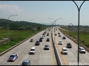 Pemerintah Klaim One Way Atasi Macet di Tol saat Mudik