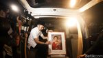 Tiba di Halim, Jenazah Ani Yudhoyono Disambut Upacara Militer