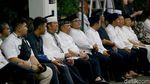 Pelayat Penuhi Pendopo Cikeas Jelang Kedatangan Jenazah Bu Ani