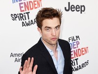 Robert Pattinson Marah Banget saat Berita Jadi Batman Bocor
