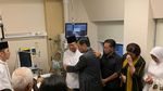 Salam Hormat Luhut dan Tangis Sri Mulyani di Depan Jenazah Bu Ani