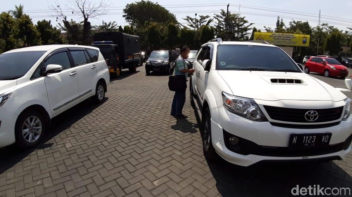 Polres Pasuruan Buka Parkir Gratis Layani Pemudik