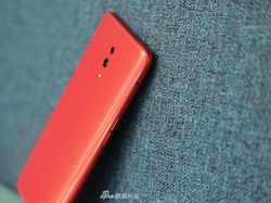 Penampilan Oppo Reno Coral yang Kece dan Menggoda