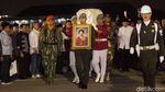 Tiba di Halim, Jenazah Ani Yudhoyono Disambut Upacara Militer