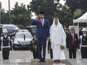 Jokowi Lepas Bu Ani: Flamboyan Telah Pergi Namun Tetap di Hati