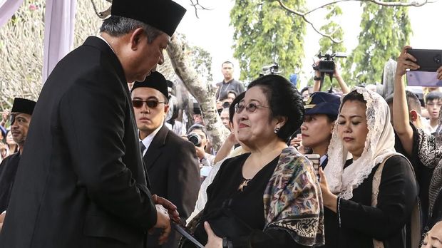 Soal Ucapan Selamat ke Jokowi, Sandi Singgung Mega dan SBY