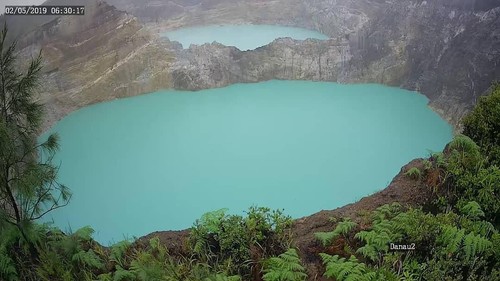 Danau Kelimutu