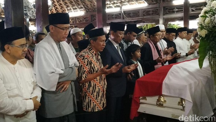 Dipimpin Imam Besar Istiqlal, Wiranto-Anies Salat Jenazah Ani Yudhoyono