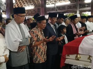 Dipimpin Imam Besar Istiqlal, Wiranto-Anies Salat Jenazah Ani Yudhoyono