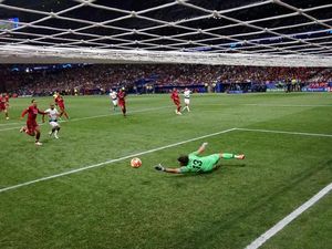 Alisson dan Cesar di Final Liga Champions: Duo Brasil Sempurna di Madrid