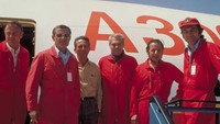 Pada akhir 1960-an, sebuah konsorsium pabrikan dirgantara Eropa, yang saat itu dikenal sebagai Airbus Industrie, berkumpul sebagai penantang Boeing (Airbus/CNN)  
