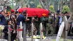 Detik-detik Pemakaman Ani Yudhoyono di TMP Kalibata