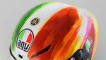 Helm Spesial Valentino Rossi di Italia