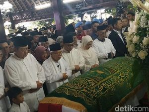 SBY Kenang Ucapan Ibu Ani: Saya Pasrah tapi Tak akan Pernah Menyerah