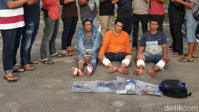 Melawan saat Ditangkap, 3 Pembobol ATM di Aceh Ditembak Polisi Melawan saat Ditangkap, 3 Pembobol ATM di Aceh Ditembak Polisi