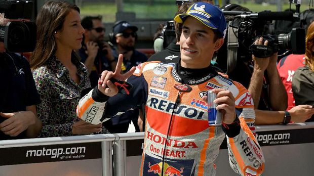 Marc Marquez perkasa di puncak klasemen meski sempat satu kali gagal finis.