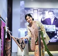 Intip Koleksi Kebaya dan Batik Bersejarah Milik Ani Yudhoyono
